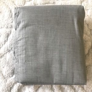NWoT King size Bedskirt elegant in Light Gray